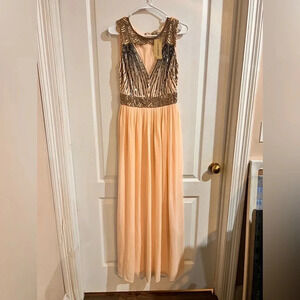 PRICE FIRM NWT LACE & BEADS PROM DRESS